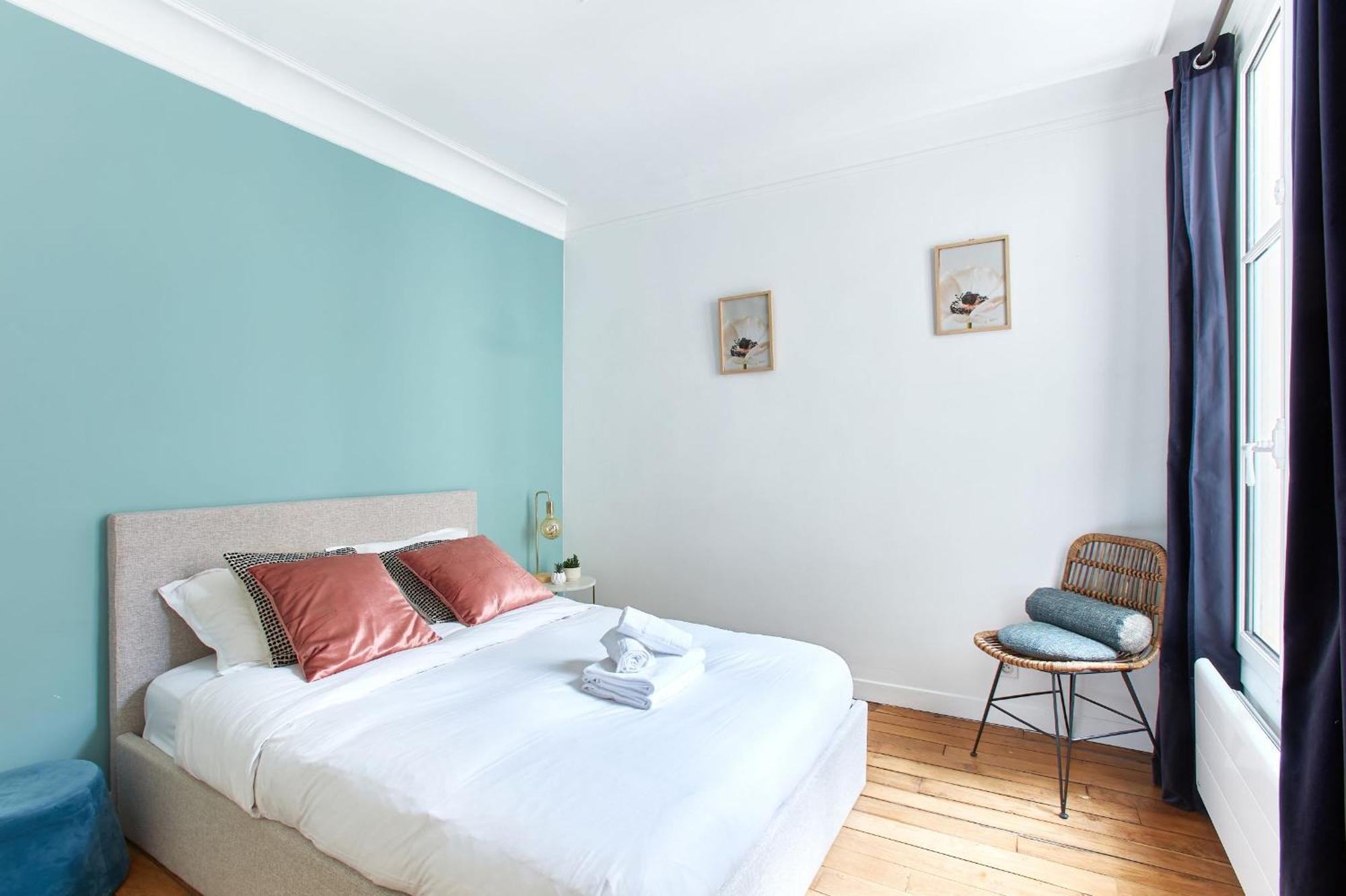 Montmartre 2Br Apartment Paris Luaran gambar